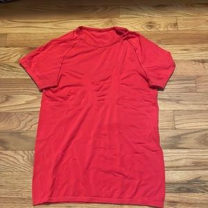 Lululemon athletic short sleeve top